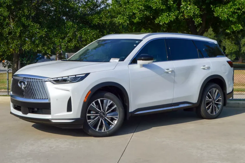 2026 Infiniti QX60 Luxe photo 1