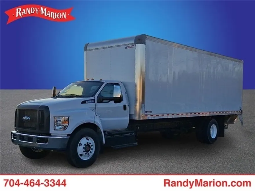 2023 Ford F-650 photo 1