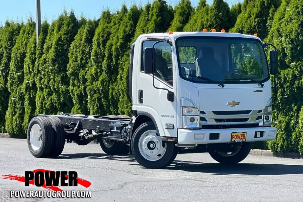 2025 Chevrolet Silverado 4500HD Base photo 1