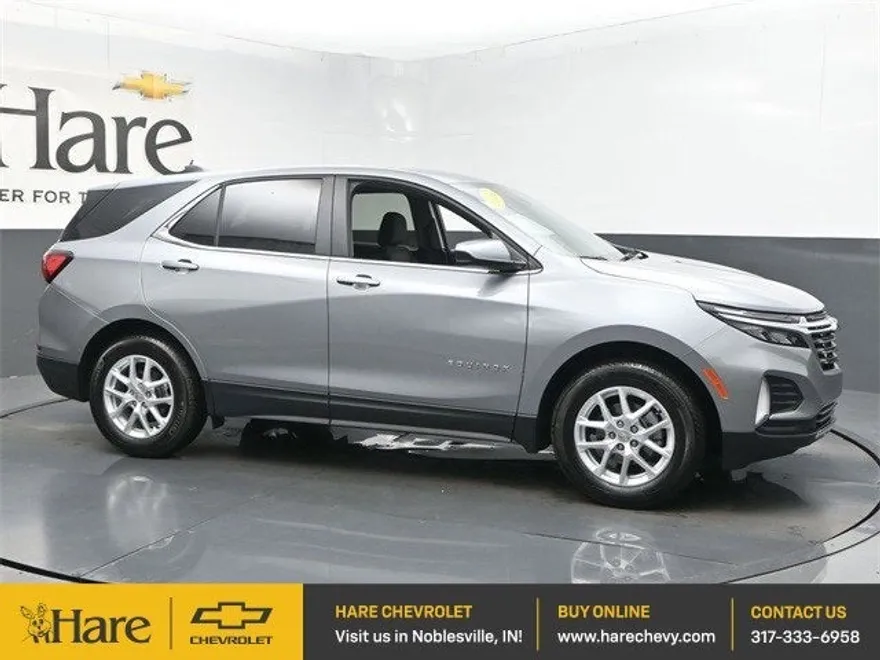 2023 Chevrolet Equinox LT photo 1