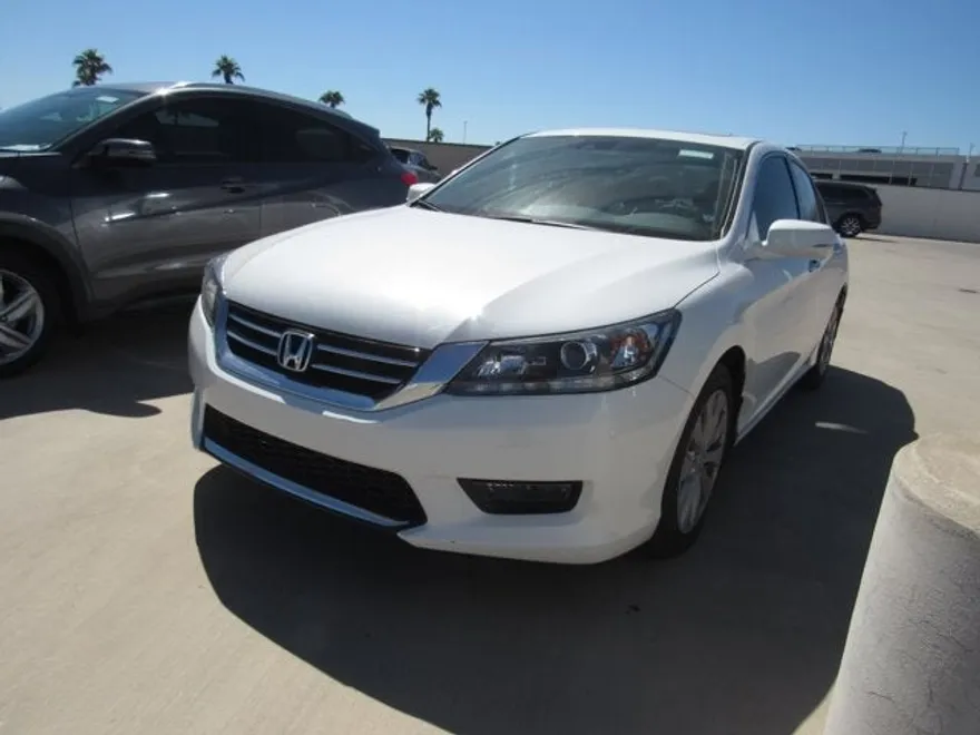 2015 Honda Accord EX-L photo 1