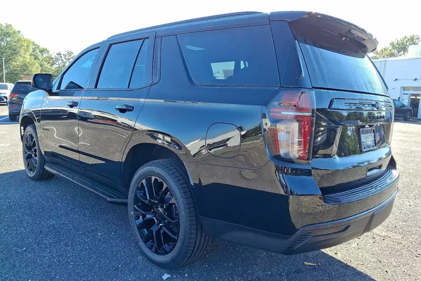 2023 Chevrolet Tahoe RST photo 1