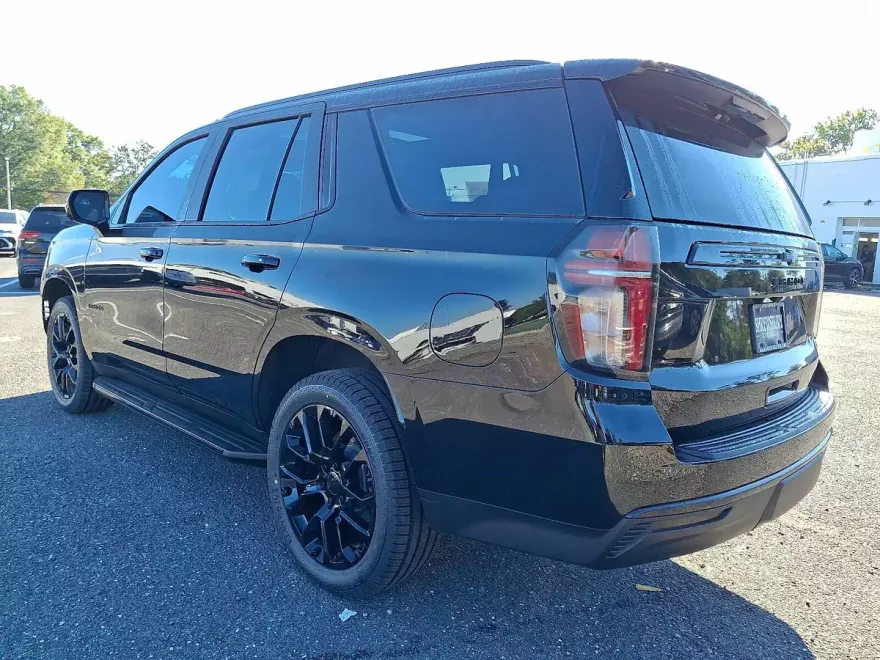 2023 Chevrolet Tahoe RST photo 1