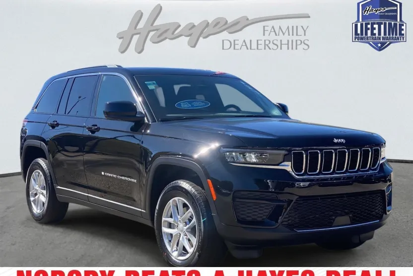 2025 Jeep Grand Cherokee Laredo photo 1