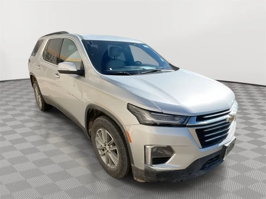 2022 Chevrolet Traverse Leather photo 1