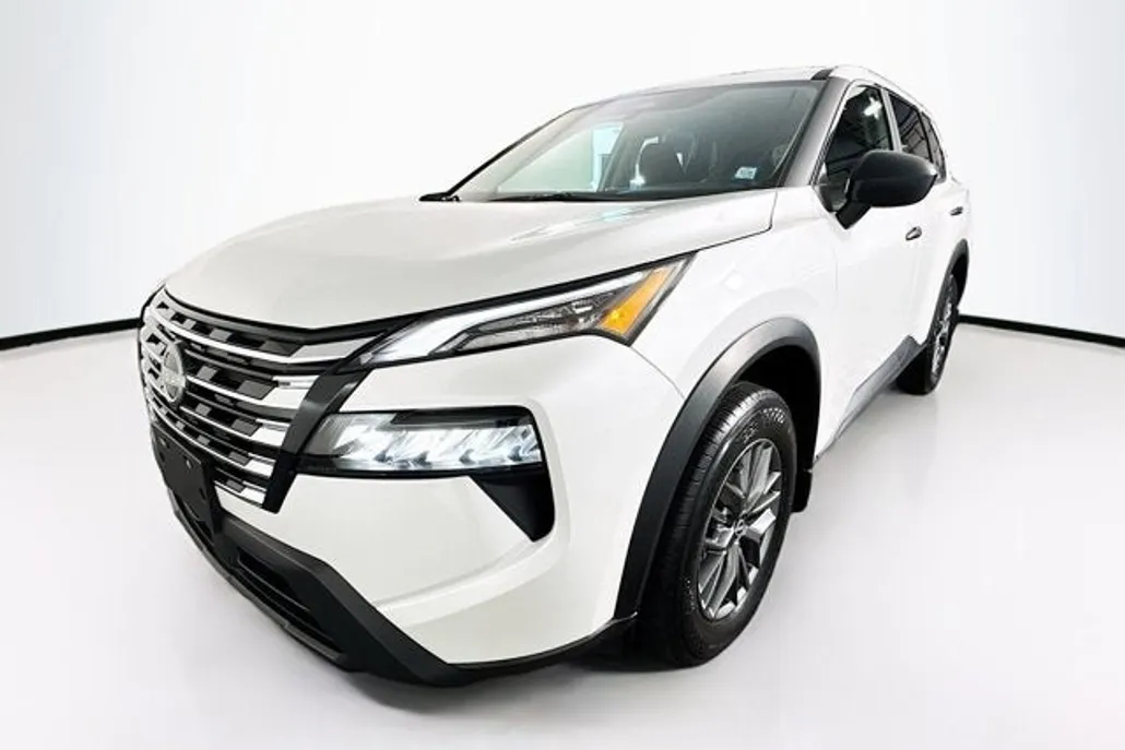 2025 Nissan Rogue S photo 1