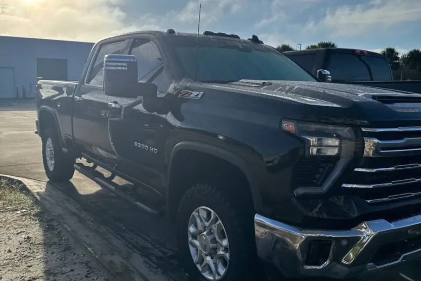 2024 Chevrolet Silverado 3500HD LTZ photo 1