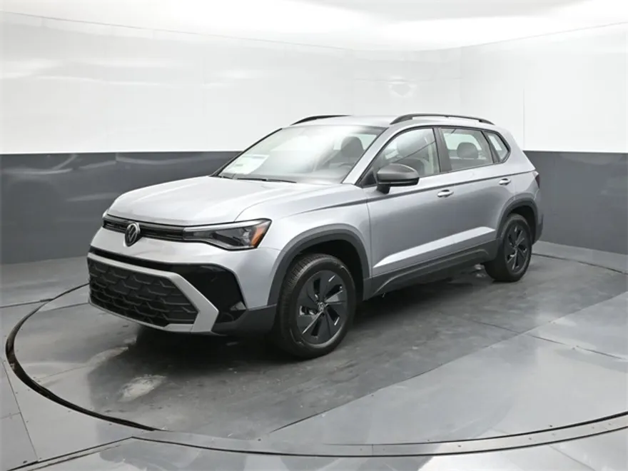 2025 Volkswagen Taos S photo 1