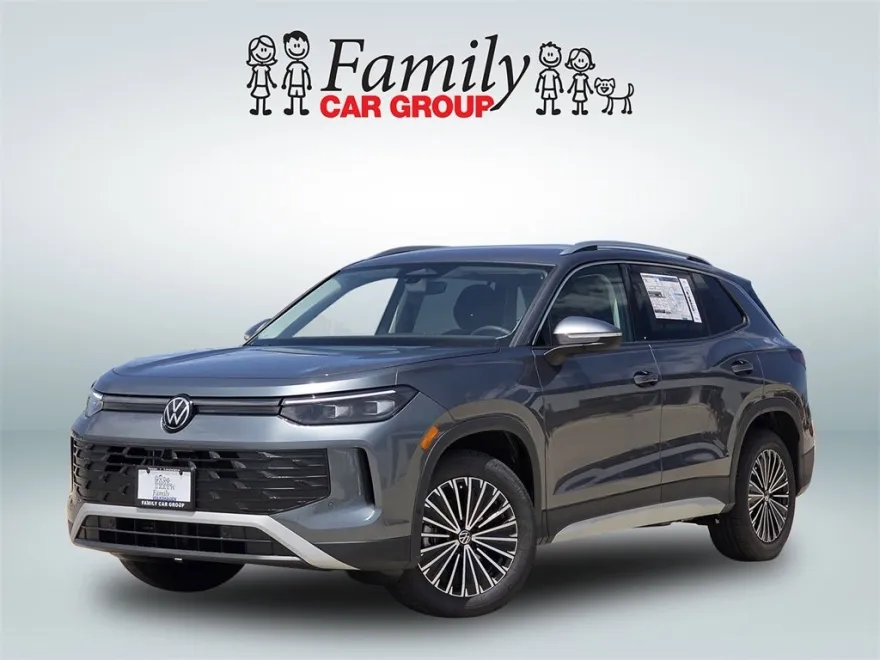 2025 Volkswagen Tiguan S photo 1
