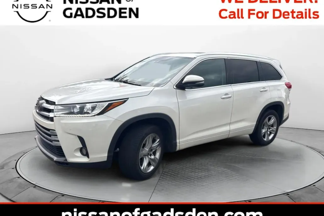 2017 Toyota Highlander Limited photo 1