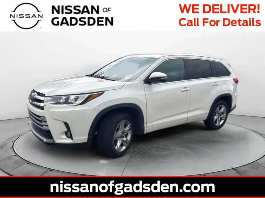 2017 Toyota Highlander Limited photo 1