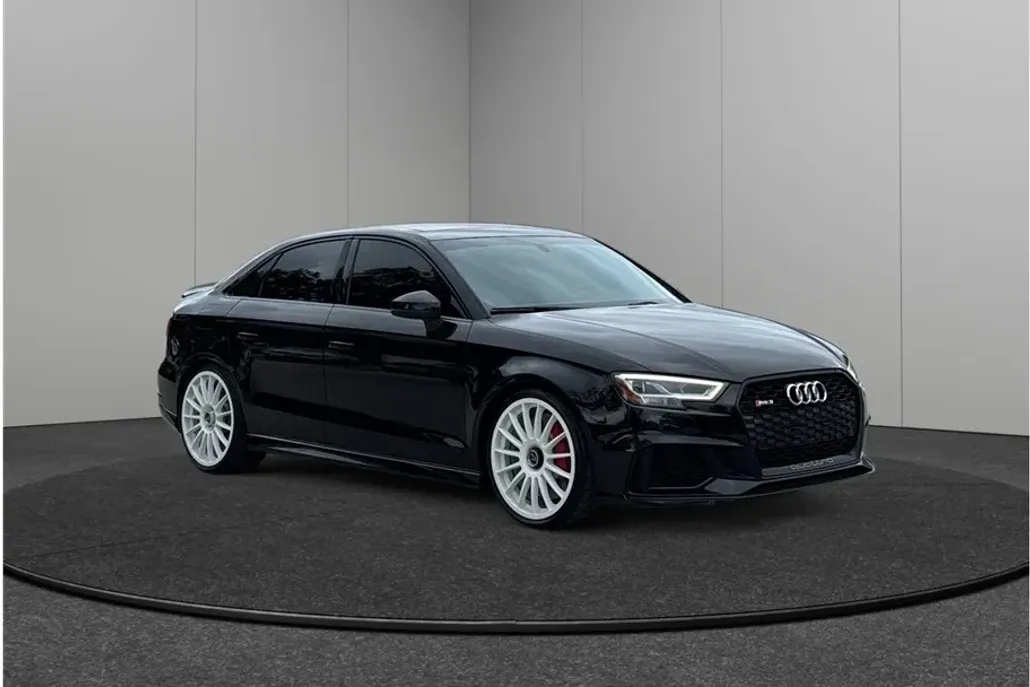 2018 Audi RS 3 Base photo 1
