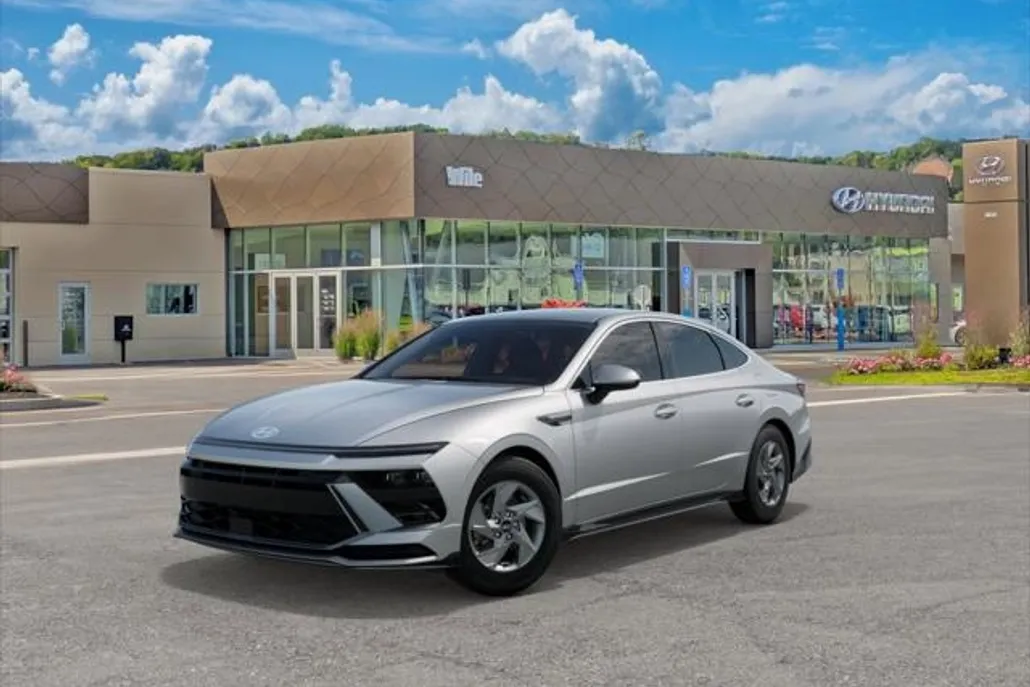 2025 Hyundai Sonata SE photo 1