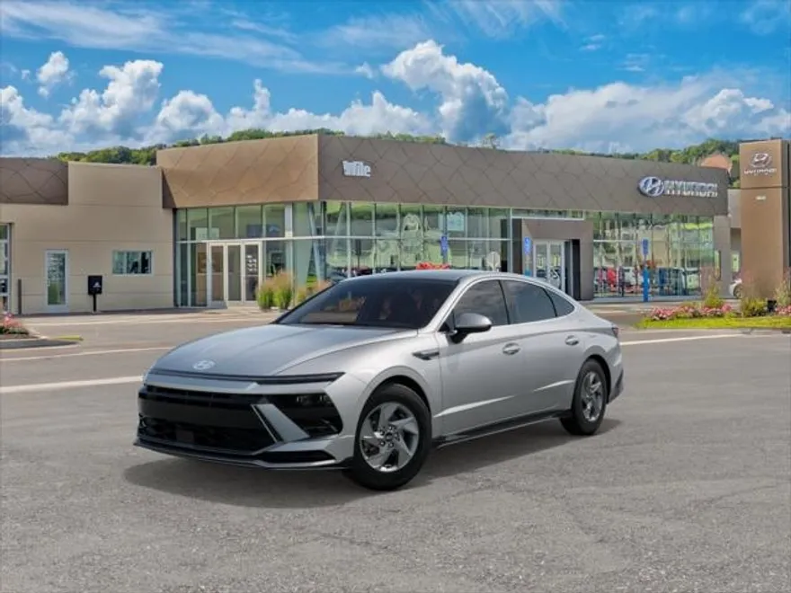 2025 Hyundai Sonata SE photo 1