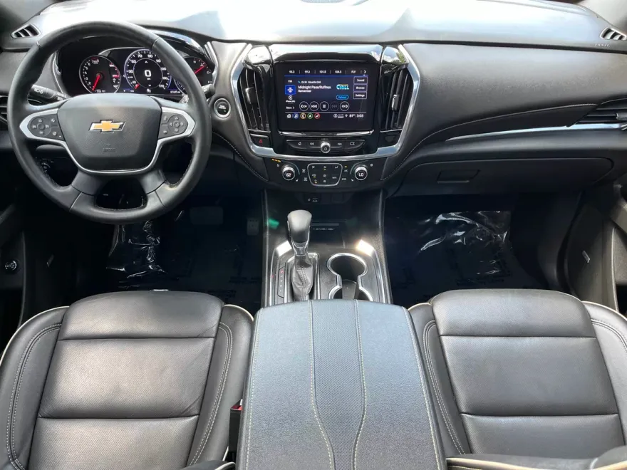 2023 Chevrolet Traverse Premier photo 1