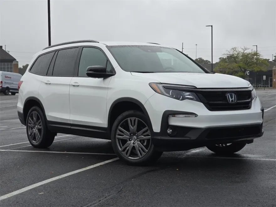 2022 Honda Pilot Sport photo 1