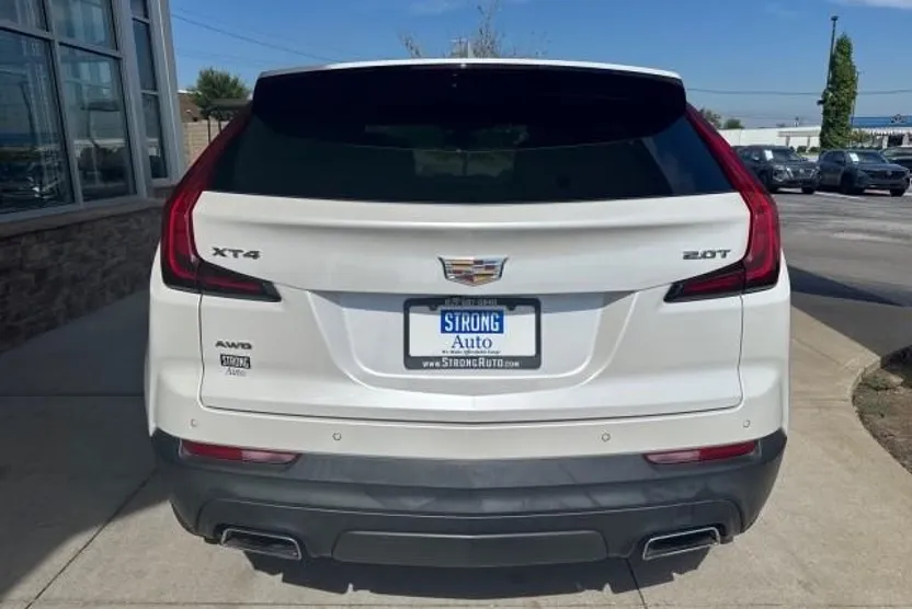 2019 Cadillac XT4 Luxury photo 1