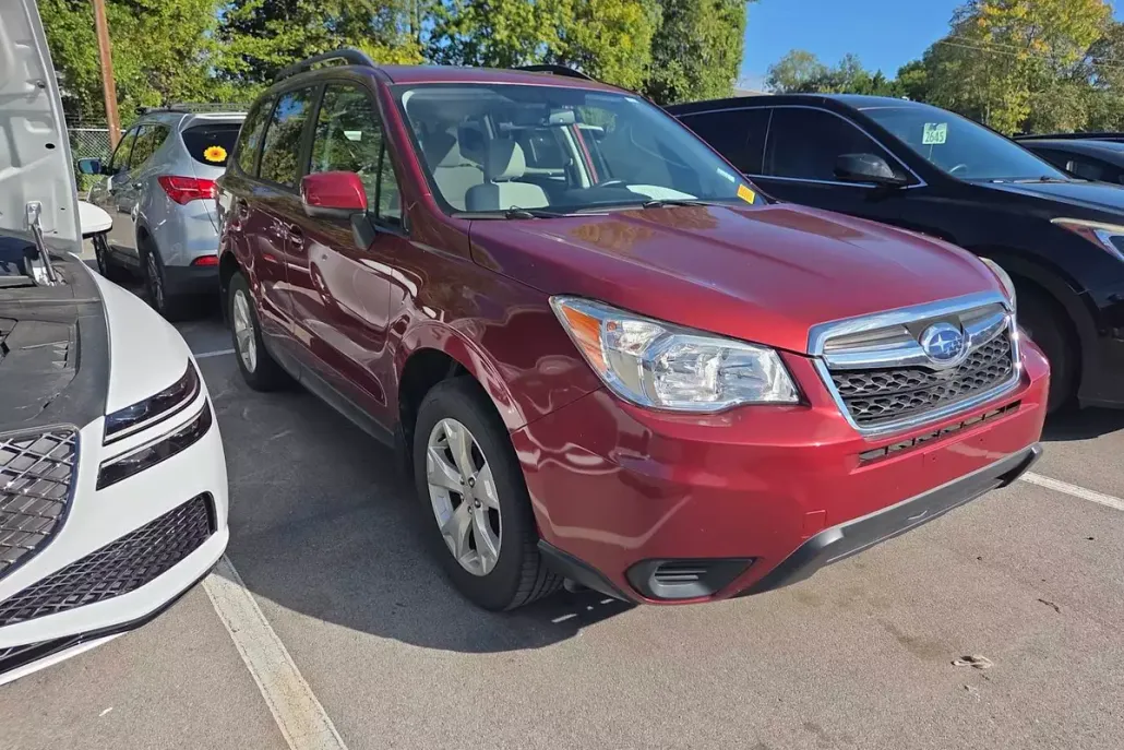 2016 Subaru Forester 2.5i Premium photo 1