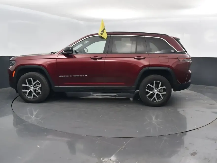 2024 Jeep Grand Cherokee Limited photo 1