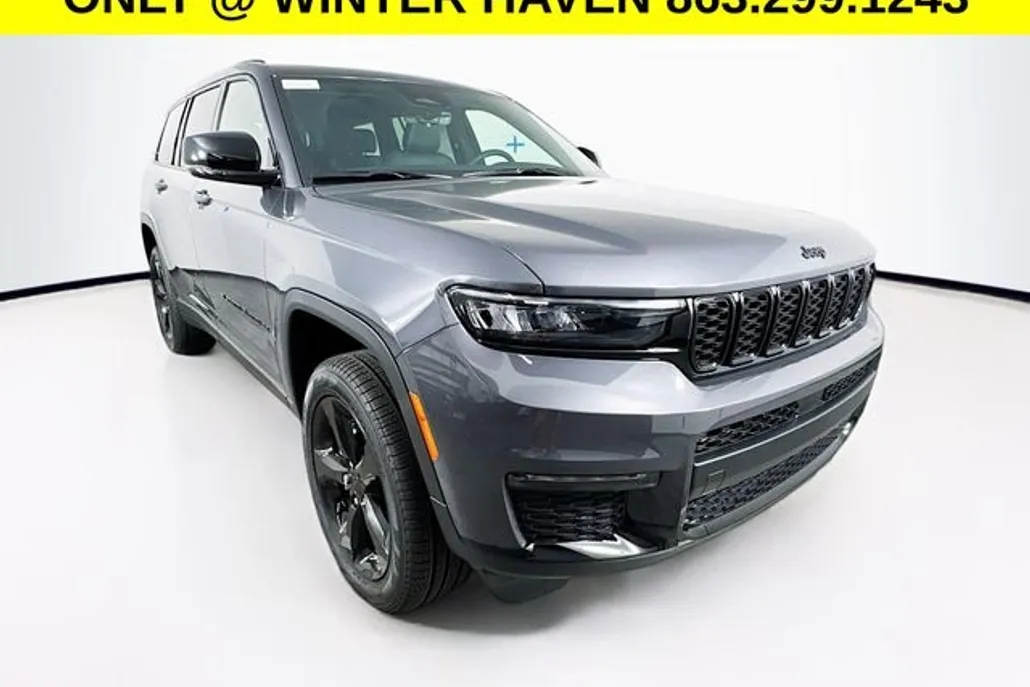 2025 Jeep Grand Cherokee Limited photo 1
