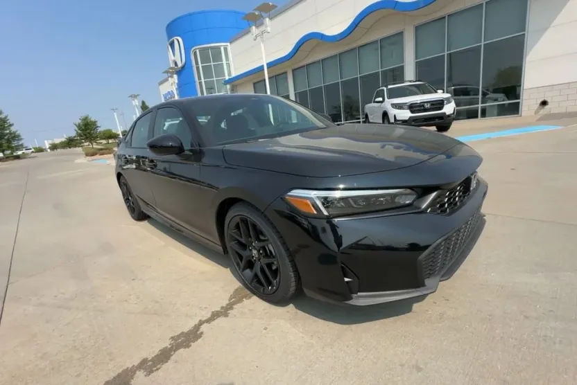 2026 Honda Civic Sport photo 1