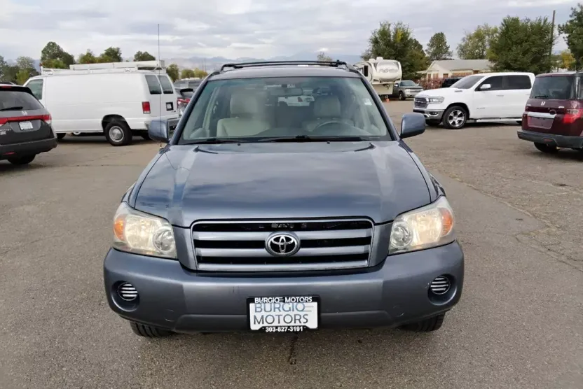 2004 Toyota Highlander photo 1