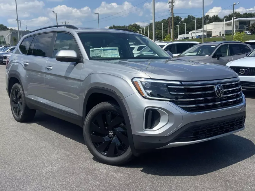 2026 Volkswagen Atlas SE Technology photo 1