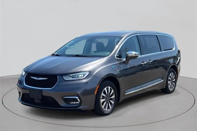 2022 Chrysler Pacifica Hybrid Limited photo 1