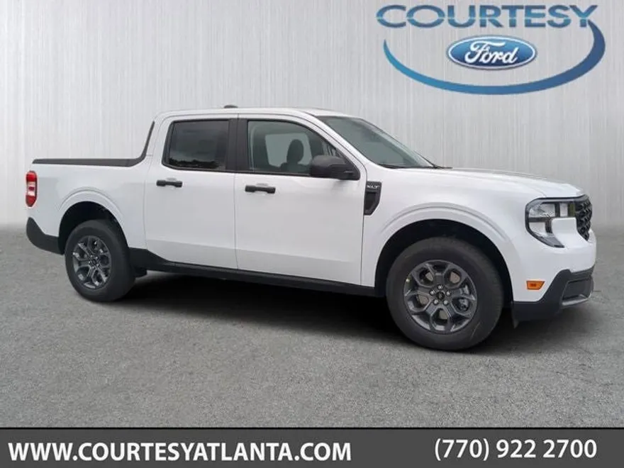 2025 Ford Maverick XLT photo 1