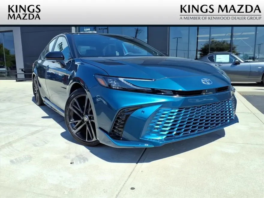 2025 Toyota Camry XSE photo 1