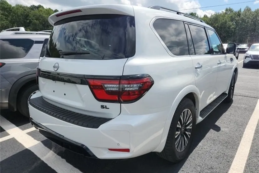 2024 Nissan Armada SL photo 1