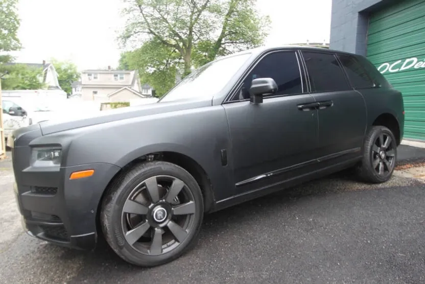 2020 Rolls Royce Cullinan photo 1