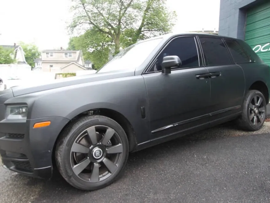 2020 Rolls Royce Cullinan photo 1