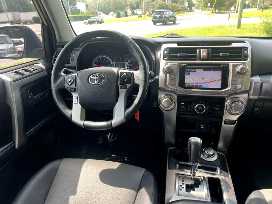 2015 Toyota 4Runner SR5 Premium photo 1