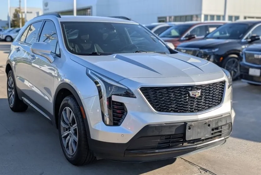 2019 Cadillac XT4 Sport photo 1
