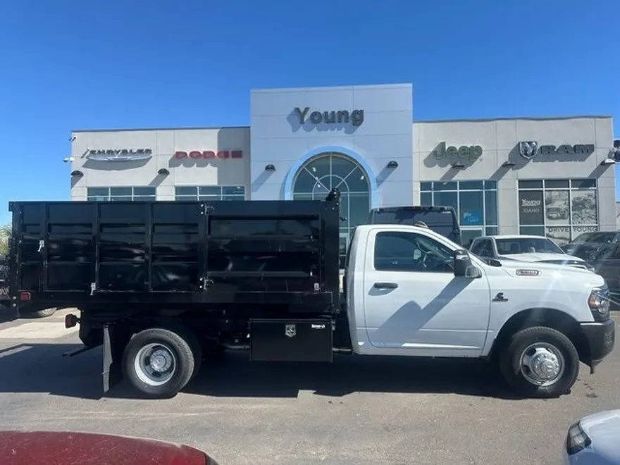 2023 Ram 3500 Tradesman photo 1