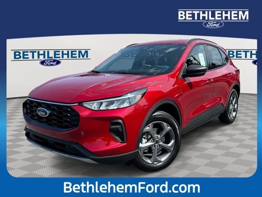 2025 Ford Escape ST-Line photo 1