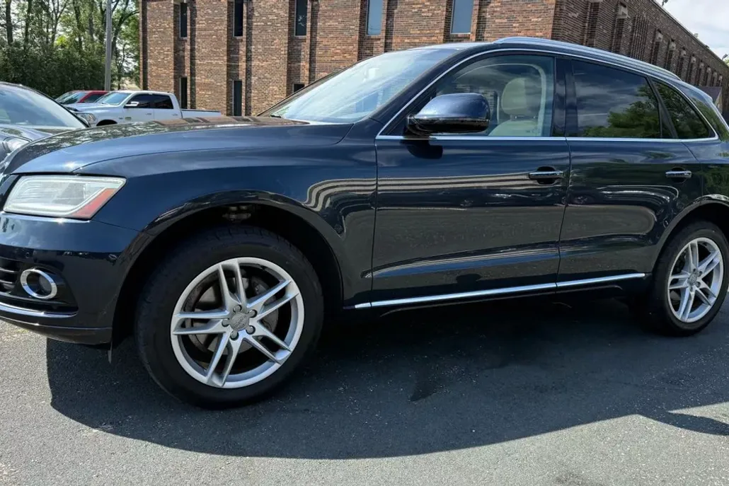 2017 Audi Q5 2.0T Premium Plus photo 1