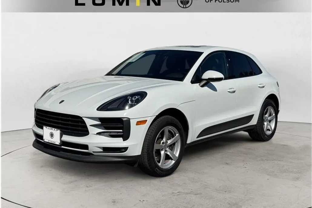 2021 Porsche Macan Base photo 1