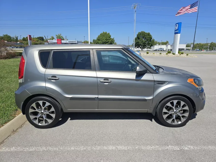 2012 Kia Soul Exclaim photo 1