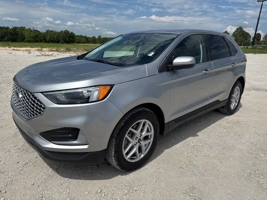 2024 Ford Edge SEL photo 1