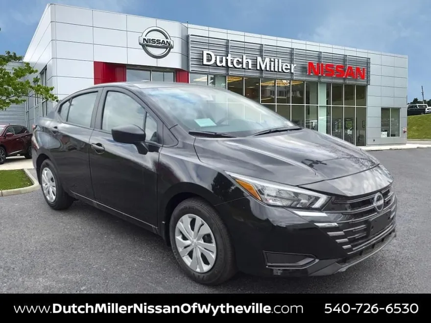 2025 Nissan Versa S photo 1