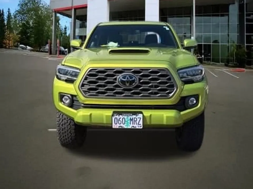 2023 Toyota Tacoma SR5 photo 1