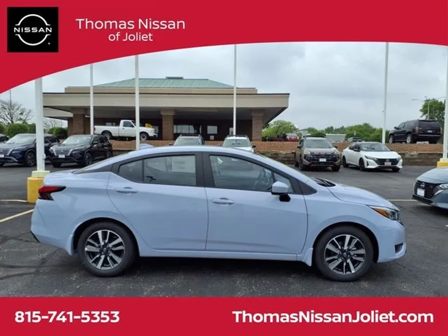 2025 Nissan Versa 1.6 SV photo 1