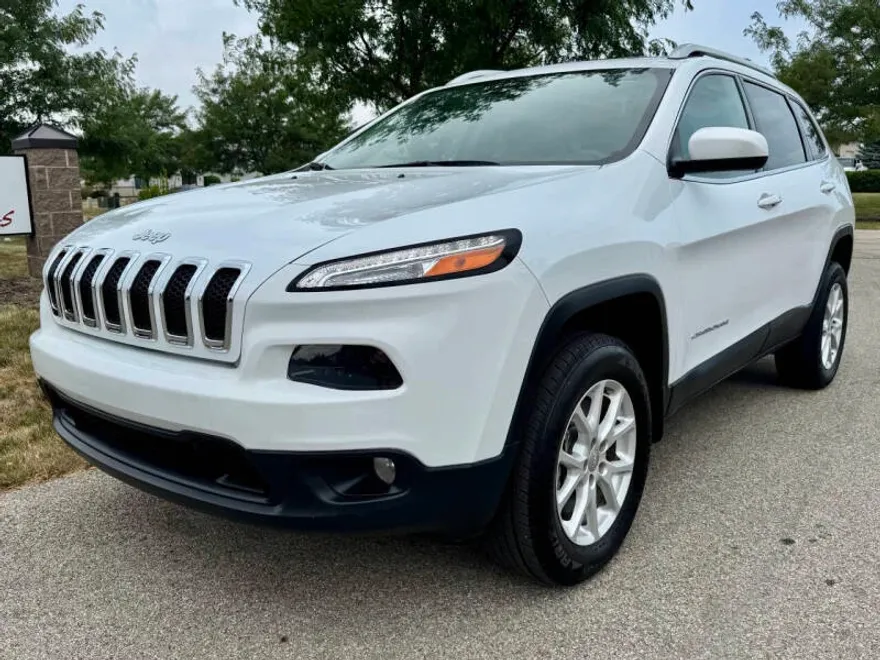 2017 Jeep Cherokee Latitude North Edition photo 1