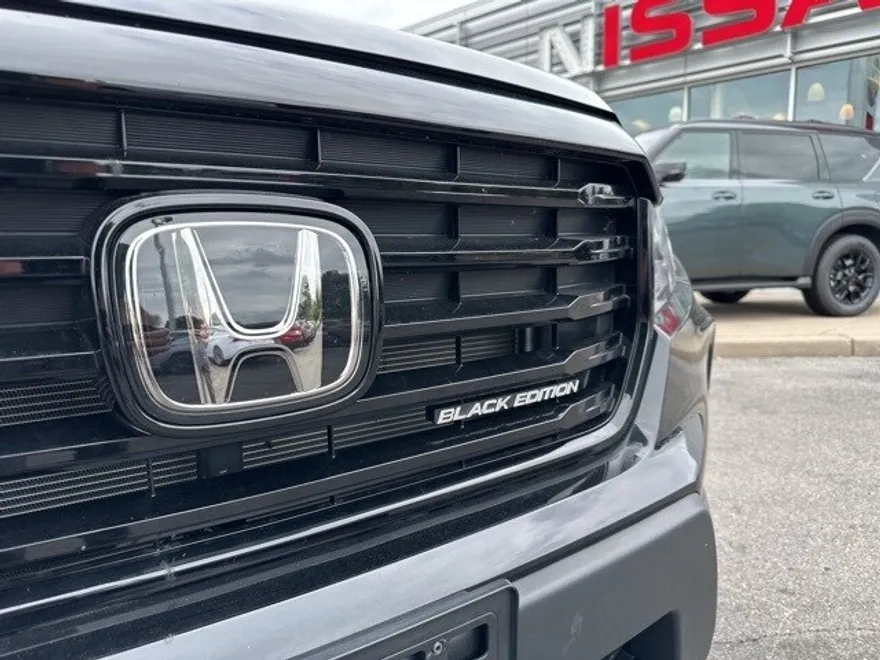 2024 Honda Passport Black Edition photo 1
