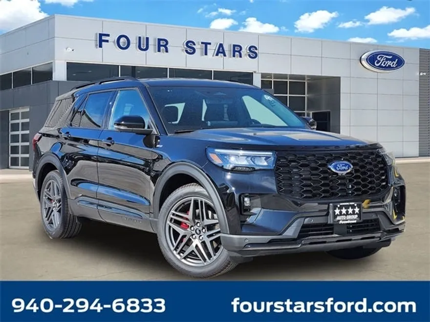 2025 Ford Explorer ST-Line photo 1