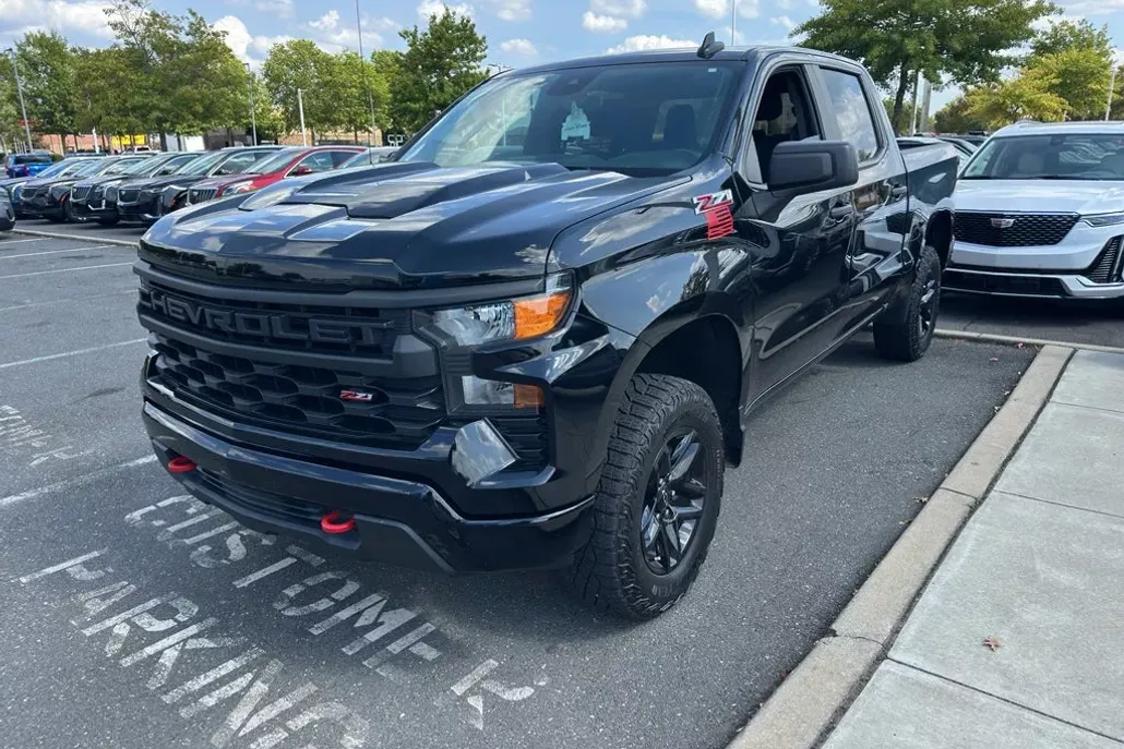 2023 Chevrolet Silverado 1500 Custom Trail Boss photo 1