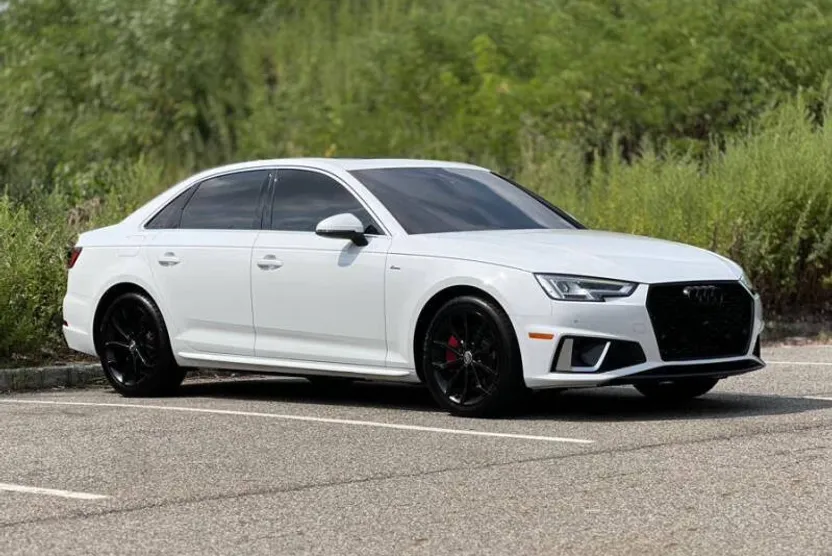 2019 Audi A4 Quattro Premium Plus 45 TFSI photo 1