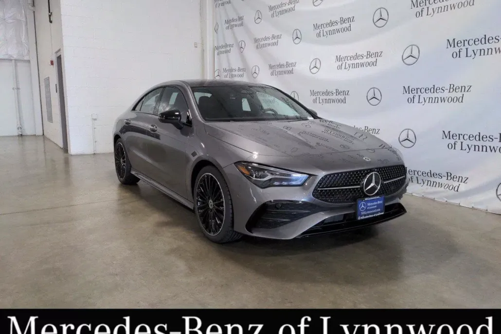 2025 Mercedes Benz CLA 250 4MATIC photo 1